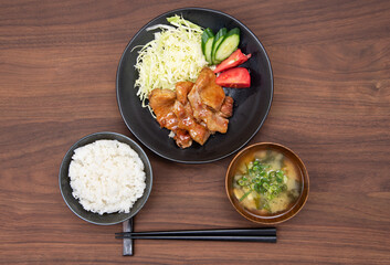 手作りの豚肉しょうが焼き定食