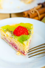 kiwi and strawberry pie tart