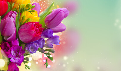 Obraz na płótnie Canvas bouquet of bright spring flowers