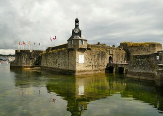 Les fortifications et l’entrée de la ville close de Concarneau