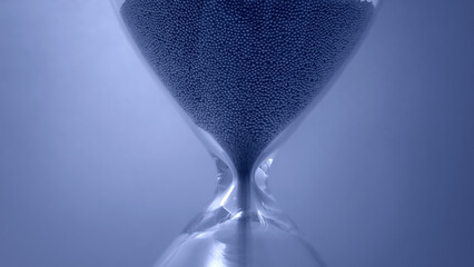 hourglass and concept of spacetime
