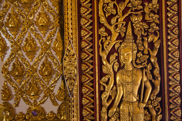 Plakat Traditional Thai Buddhism Art on the Temple Door