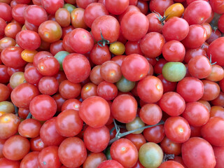 red grapes background