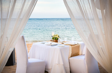 Romantic table setting - 493822006