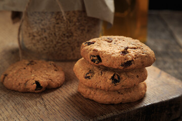 Oatmeal cookies with raisins, coconut and cinnamon.