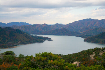 Fototapeta na wymiar a lake surrounded by mountains in Korea