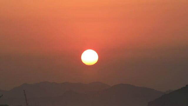 15 Jan 2021, Belcher Bay, Sunset at city of Hong kong