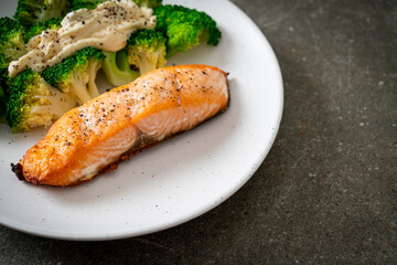 grilled salmon fillet steak with broccoli