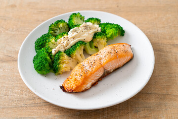 grilled salmon fillet steak with broccoli