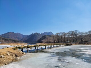 섶다리. 나무로 만든 다리