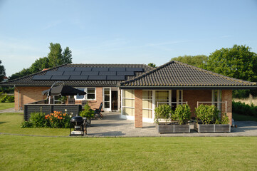 House with solar panels - 493916292