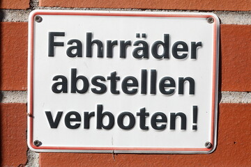 Schild Fahrräder abstellen verboten, Deutschland