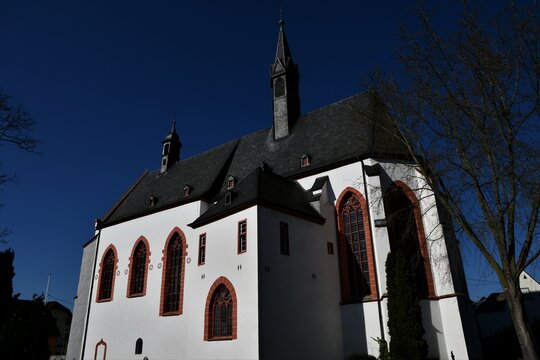 St.-Georg-Filialkirche auf der Insel Niederwerth im Rhein