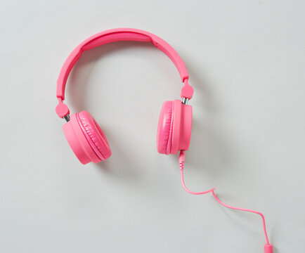 Baby pink headphones store