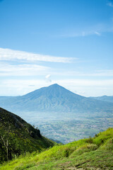 Fototapeta premium The natural scenery of mountains in Indonesia. Indonesian mountain landscape