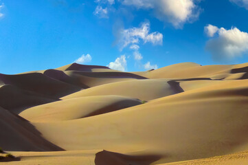 Fototapeta na wymiar Sand dune in the Mauritanian desert