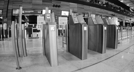 Impressionen vom Flughafen Berlin Brandenburg vor, während und nach der Bauzeit