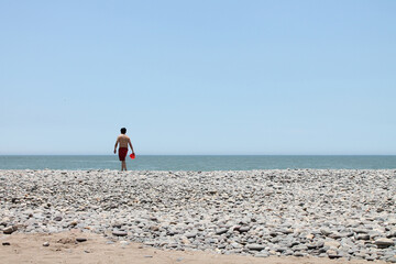 Hombre en la playa
