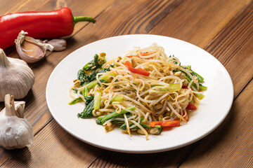 Chinese-style home vegetarian vegetable stir-fried bean sprouts
