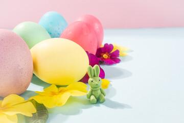 Fototapeta na wymiar Painted colored easter eggs with flowers