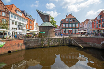 Fototapeta na wymiar Stadt Altstadt Kran Panorama