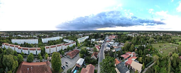 Eggesin, Stettiner Straße mit Schauerwolke