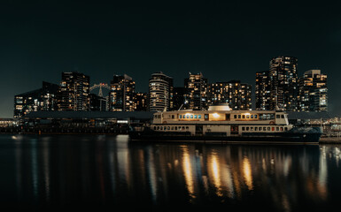 Fototapeta na wymiar Docklands at night