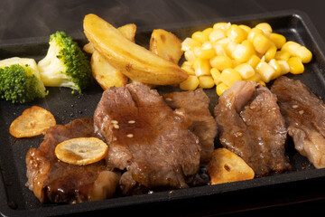 カットステーキ