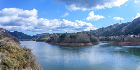 静寂に包まれた天若湖の冬の情景＠京都