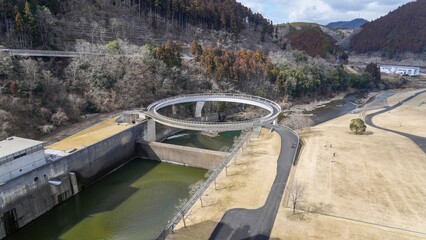 ダムの上から見おろす日吉ダム下流部の情景＠京都