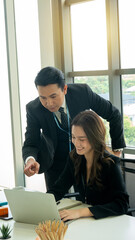 Businessman manager having discussion with team meeting in offic