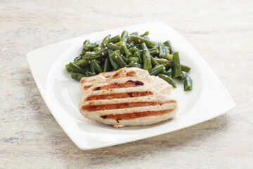 Grilled turkey steak with green bean