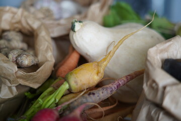 natural organic vegetables photos out of focus, Marche Marketplace.