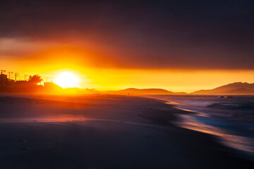 Fototapeta na wymiar sunrise in Brazil beach 