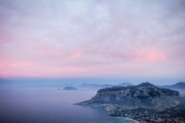 Obraz premium Palermo Sicily Coastal Hills Sunset