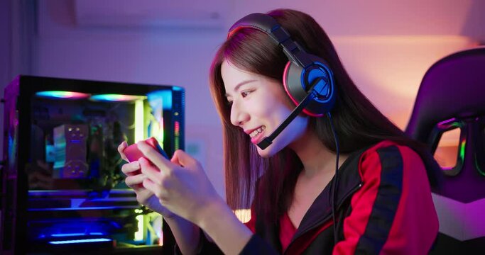 cybersport gamer win the game