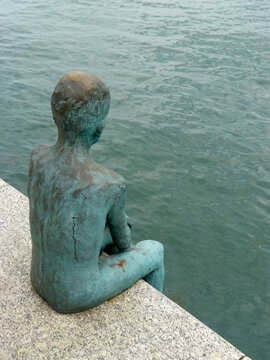Santander (Spain). Sculpture of one of the raqueros in the port of Santander.