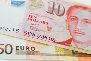 Euro and Singapore dollar bank note