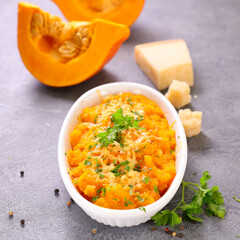 pumpkin gratin with cream and cheese