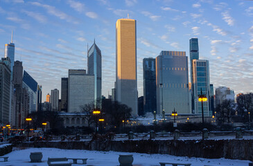 A view of downtown Chicago in the dusk