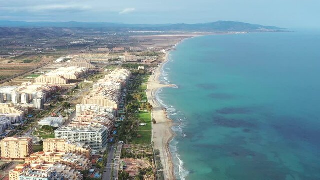 bord de mer &agrave; marina d'or, au nord de valencia en Espagne dans la commune d'Oropesa del mar