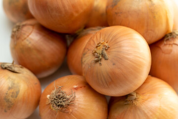 皮つきの玉ねぎにクローズアップ