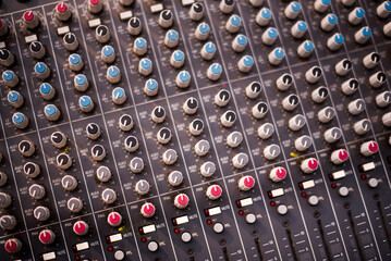 Digital audio mixing console music mixer