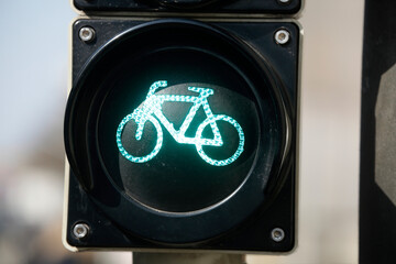 Auf grün geschaltete Verkehrsampel für Fahrräder, Deutschland