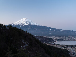 Fototapeta premium 富士山と河口湖