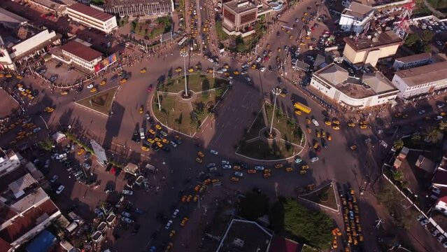 Point of interest circling Post office roundabout Yaound&eacute; 4k