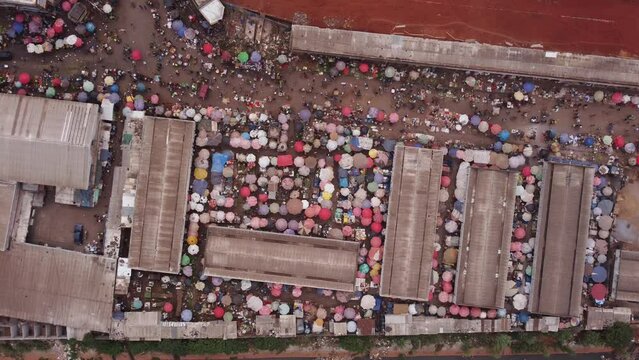 Hover over Mfoundi Market 4k