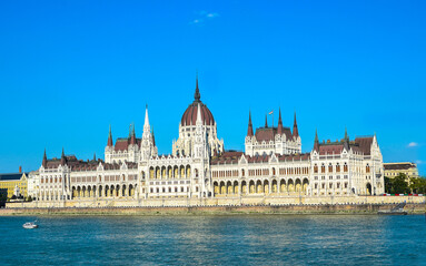 Fototapeta premium Hungarian parliament in Budapest at summer