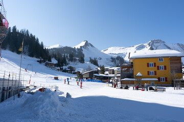 Belalp, closer to the sky, n winter, the snow sports area on Belalp offers a wide range of snow sports for all ages and countless slopes are waiting to be discovered on skis and snowboard. Bern,Zug,su