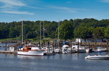 Fototapeta na wymiar Boats docked at a marina